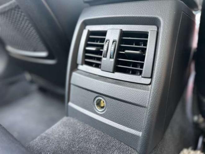 BMW3シリーズ 320i xドライブ 4WD　電動シート/ナビ/Bカメラ/CD/Bluetooth 正規輸入車 2000