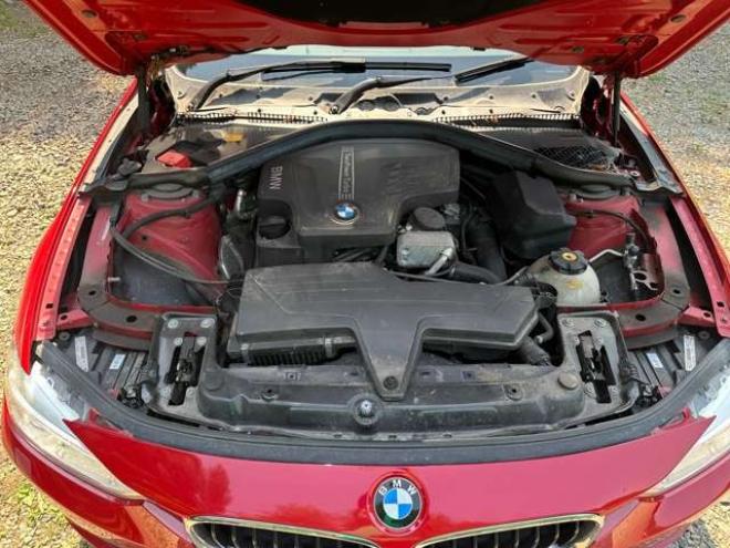 BMW3シリーズ 320i xドライブ 4WD　電動シート/ナビ/Bカメラ/CD/Bluetooth 正規輸入車 2000