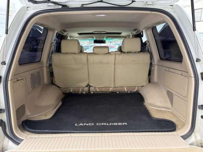 ランドクルーザー100 4.2 VXリミテッド Gセレクション ディーゼルターボ 4WD　ETC　パワステ　電動シート　クルーズコントロール　ABS　シートヒーター　パワーウィンドウ　キーレス　サンルーフ　アルミホイール 4200