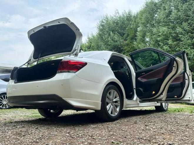 クラウンアスリート ハイブリッド 2.5 S Four 4WD　TVナビ/Bカメラ/クルコン/AW/PS/PW 2500