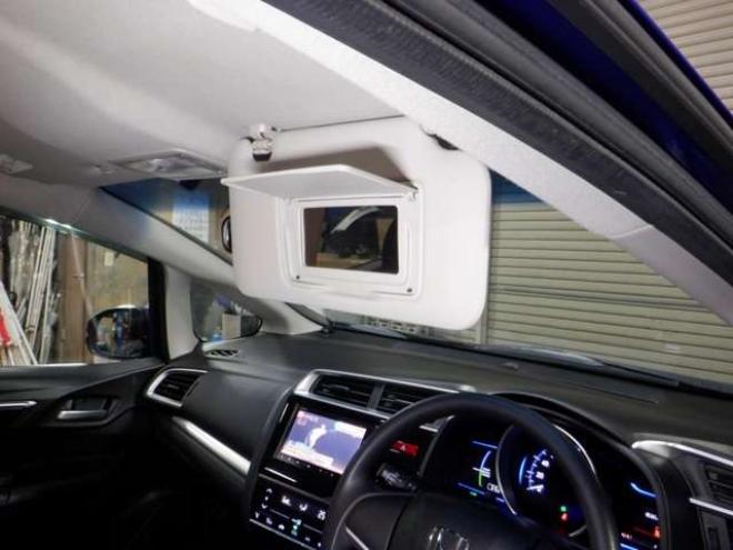 フィット1.5 ハイブリッド Fパッケージ 4WD　ナビ・TV・Bluetooth・LEDヘッドライト・ワイパーデアイサー・純正エンスタ・フォグランプ・スマートキー・プッシュスタート・寒冷地仕様 1500