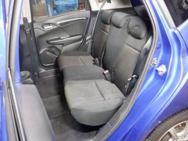 フィット1.5 ハイブリッド Fパッケージ 4WD　ナビ・TV・Bluetooth・LEDヘッドライト・ワイパーデアイサー・純正エンスタ・フォグランプ・スマートキー・プッシュスタート・寒冷地仕様 1500