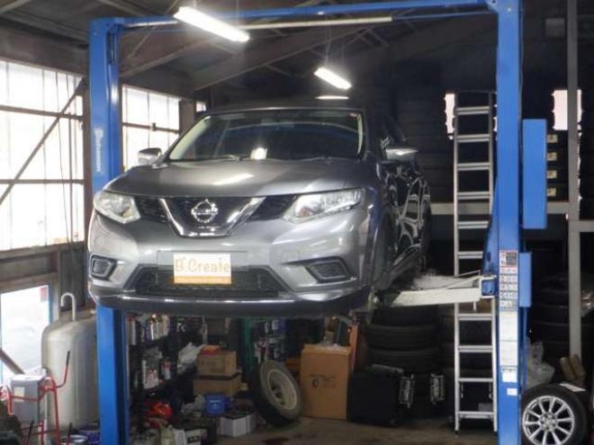 エクストレイル2.0 20S 2列車 4WD　ナビ・TV・B/T・Bカメラ・Aストップ・ライトレベライザー・ECOモード・VDC・カプロンシート・キーレス・社外AW 2000