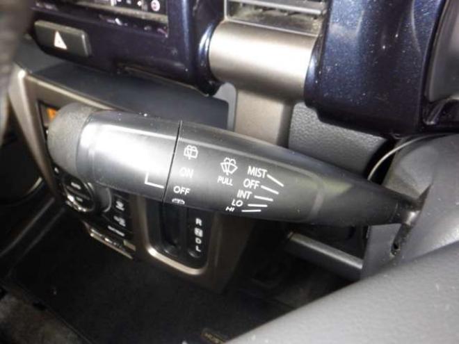 ハスラーJスタイルIII 4WD　ナビ・TV・B/T・後期型・前席シートヒーター・スマートキー・プッシュスタート・HID・ETC・LEDフォグランプ・アイドリングストップ・オートライト・衝突軽減・ルーフレール・DVD再生・ミラーヒーター 660