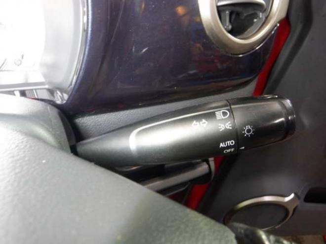 ハスラーJスタイルIII 4WD　ナビ・TV・B/T・後期型・前席シートヒーター・スマートキー・プッシュスタート・HID・ETC・LEDフォグランプ・アイドリングストップ・オートライト・衝突軽減・ルーフレール・DVD再生・ミラーヒーター 660