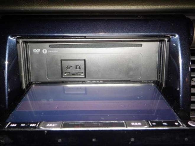 ハスラーJスタイルIII 4WD　ナビ・TV・B/T・後期型・前席シートヒーター・スマートキー・プッシュスタート・HID・ETC・LEDフォグランプ・アイドリングストップ・オートライト・衝突軽減・ルーフレール・DVD再生・ミラーヒーター 660