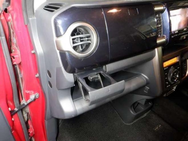 ハスラーJスタイルIII 4WD　ナビ・TV・B/T・後期型・前席シートヒーター・スマートキー・プッシュスタート・HID・ETC・LEDフォグランプ・アイドリングストップ・オートライト・衝突軽減・ルーフレール・DVD再生・ミラーヒーター 660