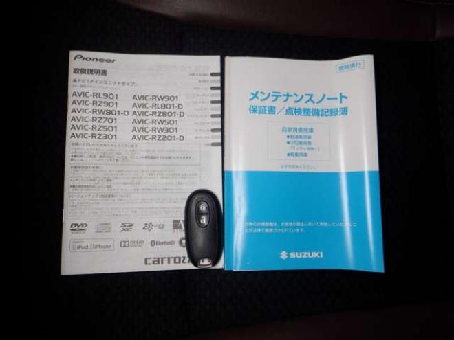 ハスラーJスタイルIII 4WD　ナビ・TV・B/T・後期型・前席シートヒーター・スマートキー・プッシュスタート・HID・ETC・LEDフォグランプ・アイドリングストップ・オートライト・衝突軽減・ルーフレール・DVD再生・ミラーヒーター 660