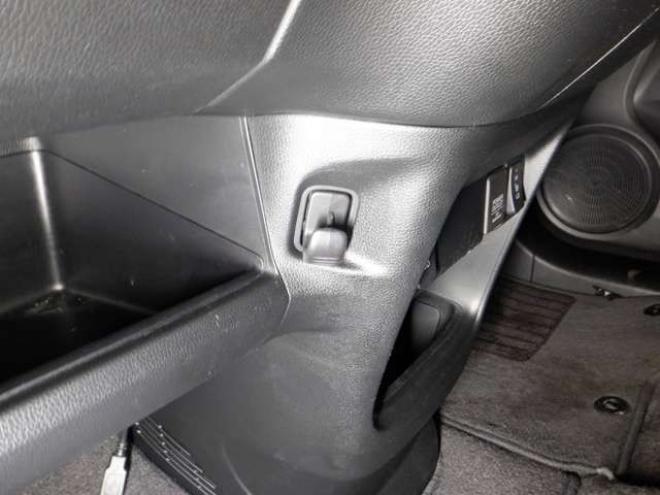 N-ONEG SSパッケージ 4WD　本州仕入れ　4WD　SDナビ　フルセグTV　バックカメラ　USB接続　前席シートヒーター　ステアリングスイッチ　HID　スマートキー　プッシュスタート　ドアバイザー 660