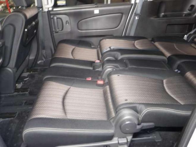 セレナ2.0 ハイウェイスター 4WD　本州仕入・ナビ・TV・Bカメラ・パワスラ・車検新規2年・リア修復済・後期型・エマブレ・リアモニター・ETC・クルコン・アイドリングストップ 2000