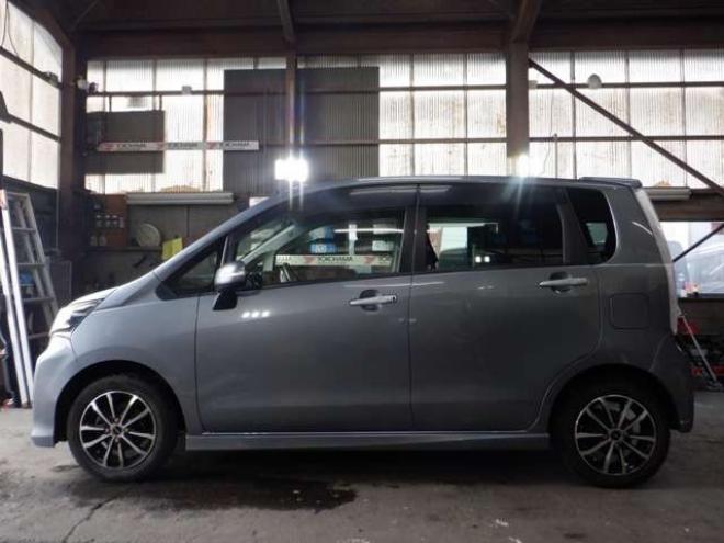 ムーヴカスタム X リミテッド SA 4WD　ナビ・TV・Bカメラ・衝突軽減・Aストップ・USB・社外14インチAW・衝突軽減ブレーキ・アイドリングストップ・LEDヘッドライト・フォグランプ 660