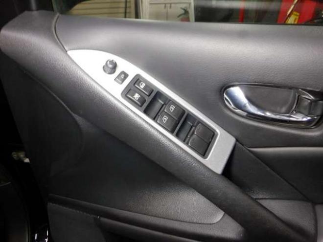 ムラーノ2.5 250XV FOUR 4WD　本州仕入・後期型・メーカーナビ・TV・Bカメラ・サイドカメラ・B/T・革シート・インテリキー・プッシュスタート・ETC・前席パワーシート・クルコン・HID・シートヒーター・フォグランプ・BOSEサウンド 2500