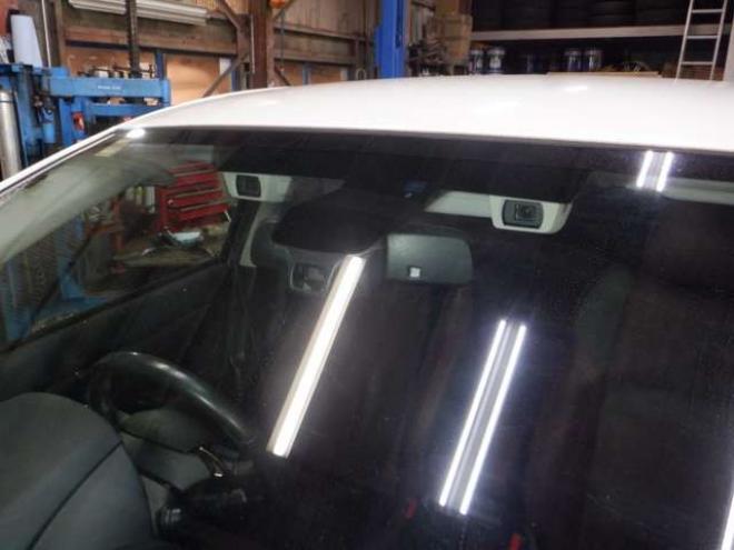 レヴォーグ2.0 STI スポーツ アイサイト 4WD　本州仕入・ナビ・TV・Bカメラ・サイドカメラ・B/T・LEDヘッドライト・メモリー付き電動シート・革シート・パドルシフト・クルコン・ETC・ブラインドスポット・衝突軽減・シートヒーター 2000