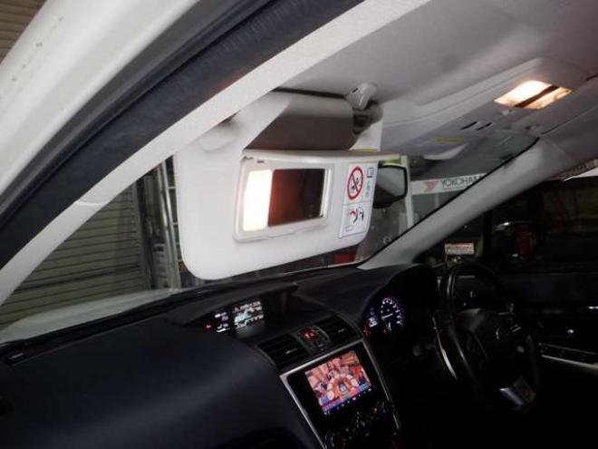 レヴォーグ2.0 STI スポーツ アイサイト 4WD　本州仕入・ナビ・TV・Bカメラ・サイドカメラ・B/T・LEDヘッドライト・メモリー付き電動シート・革シート・パドルシフト・クルコン・ETC・ブラインドスポット・衝突軽減・シートヒーター 2000