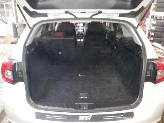 レヴォーグ2.0 STI スポーツ アイサイト 4WD　本州仕入・ナビ・TV・Bカメラ・サイドカメラ・B/T・LEDヘッドライト・メモリー付き電動シート・革シート・パドルシフト・クルコン・ETC・ブラインドスポット・衝突軽減・シートヒーター 2000