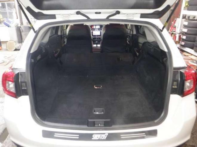 レヴォーグ2.0 STI スポーツ アイサイト 4WD　本州仕入・ナビ・TV・Bカメラ・サイドカメラ・B/T・LEDヘッドライト・メモリー付き電動シート・革シート・パドルシフト・クルコン・ETC・ブラインドスポット・衝突軽減・シートヒーター 2000