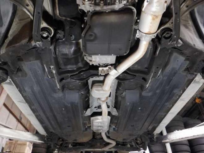 レヴォーグ2.0 STI スポーツ アイサイト 4WD　本州仕入・ナビ・TV・Bカメラ・サイドカメラ・B/T・LEDヘッドライト・メモリー付き電動シート・革シート・パドルシフト・クルコン・ETC・ブラインドスポット・衝突軽減・シートヒーター 2000