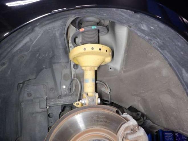 レヴォーグ1.6 GT-S アイサイト 4WD　本州仕入・ナビ・TV・Bカメラ・B/T・衝突軽減・前席パワーシート・LEDヘッドライト・LEDアクセサリーライナー・スマートキー・プッシュスタート・ETC・フォグランプ・クルコン 1600