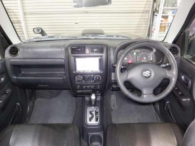 ジムニークロスアドベンチャー XC 4WD　本州仕入・ナビ・TV・B/T・シートヒーター・キーレス・ミラーヒーター・ターボ・ライトレベライザー・ETC・ドアバイザー・電動格納ミラー・16インチ社外AW・フォグランプ 660