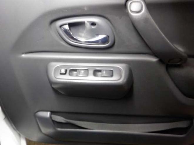 ジムニーワイルドウインド 4WD　本州仕入・ナビ・TV・Bカメラ・専用レザーシート・ETC・キーレス・シートヒーター・フォグランプ・ターボ・純正AW・電動格納ミラー・ミラーヒーター・ルーフレール 660