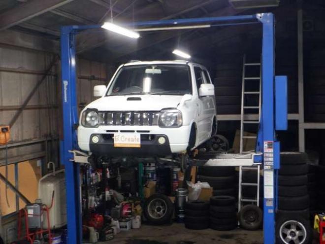 ジムニーワイルドウインド 4WD　本州仕入・ナビ・TV・Bカメラ・専用レザーシート・ETC・キーレス・シートヒーター・フォグランプ・ターボ・純正AW・電動格納ミラー・ミラーヒーター・ルーフレール 660