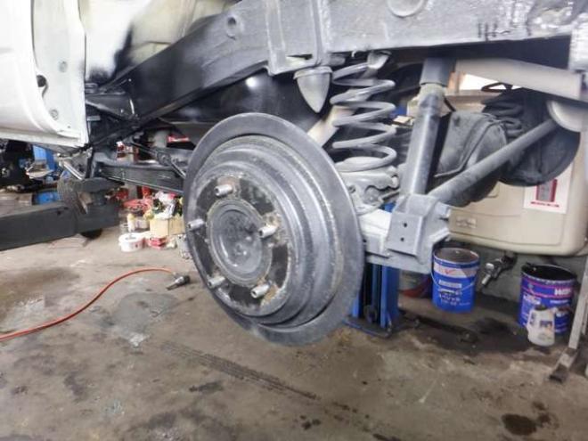 ジムニーワイルドウインド 4WD　本州仕入・ナビ・TV・Bカメラ・専用レザーシート・ETC・キーレス・シートヒーター・フォグランプ・ターボ・純正AW・電動格納ミラー・ミラーヒーター・ルーフレール 660