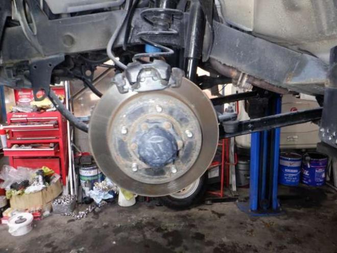 ジムニーワイルドウインド 4WD　本州仕入・ナビ・フルセグTV・キーレス・フォグランプ・シートヒーター・ミラーヒーター・ルーフレール・ターボ・社外AW・ライトレベライザー・電動格納ミラー・DVD再生・JAOSマッドガード 660