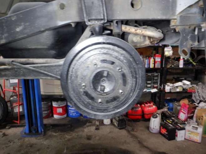 ジムニーワイルドウインド 4WD　本州仕入・ナビ・フルセグTV・キーレス・フォグランプ・シートヒーター・ミラーヒーター・ルーフレール・ターボ・社外AW・ライトレベライザー・電動格納ミラー・DVD再生・JAOSマッドガード 660