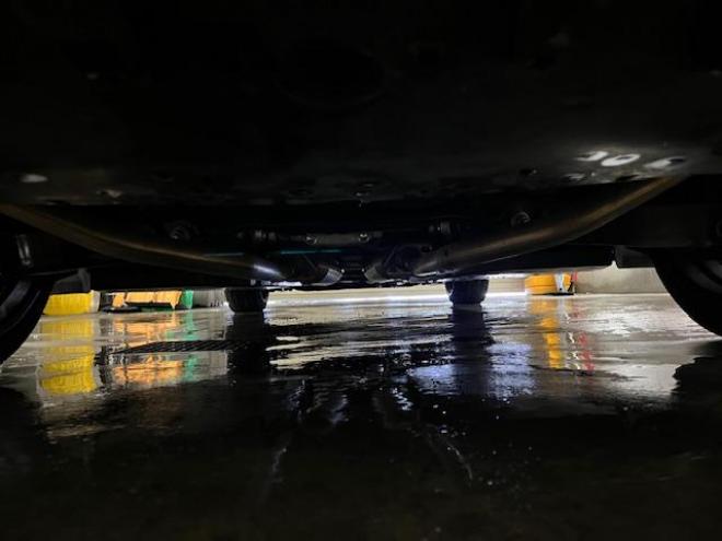 クラウンハイブリッドＲＳアドバンス　本州仕入　ワンオーナー　寒冷地仕様　禁煙車　電動サンルーフ　ヘッドアップディスプレイ　シーケンシャルウィンカー　純正ブラックレザーシート　純正１８インチスパッタリングＡＷ　社外１７ＡＷ＋スタッドレス付 4WD 2500 4Dr