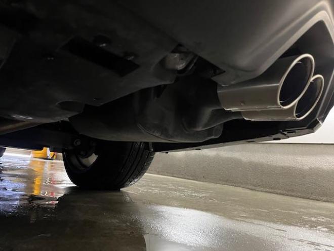 クラウンハイブリッドＲＳアドバンス　本州仕入　ワンオーナー　寒冷地仕様　禁煙車　電動サンルーフ　ヘッドアップディスプレイ　シーケンシャルウィンカー　純正ブラックレザーシート　純正１８インチスパッタリングＡＷ　社外１７ＡＷ＋スタッドレス付 4WD 2500 4Dr