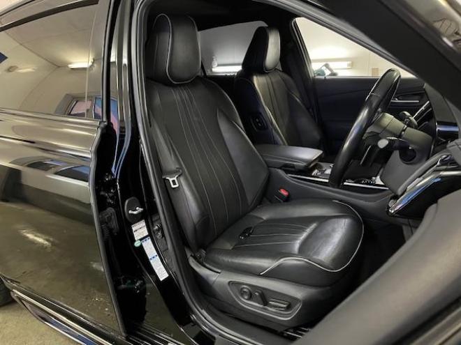 クラウンハイブリッドＲＳアドバンス　本州仕入　ワンオーナー　寒冷地仕様　禁煙車　電動サンルーフ　ヘッドアップディスプレイ　シーケンシャルウィンカー　純正ブラックレザーシート　純正１８インチスパッタリングＡＷ　社外１７ＡＷ＋スタッドレス付 4WD 2500 4Dr