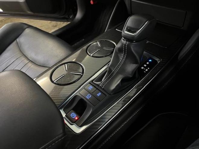 クラウンハイブリッドＲＳアドバンス　本州仕入　ワンオーナー　寒冷地仕様　禁煙車　電動サンルーフ　ヘッドアップディスプレイ　シーケンシャルウィンカー　純正ブラックレザーシート　純正１８インチスパッタリングＡＷ　社外１７ＡＷ＋スタッドレス付 4WD 2500 4Dr