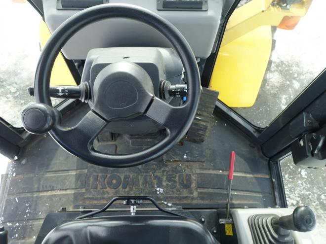 ホイールローダコマツ WA40-8　バケット容量0.5m3　