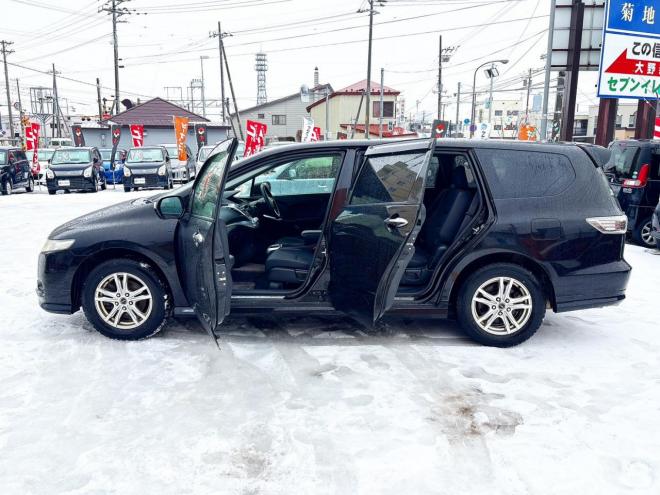 オデッセイ2.4アブソルート 4WD　ローンが不安な方＜優遇ローン＞本州仕入 1年保証　純正ナビ　バックカメラ 