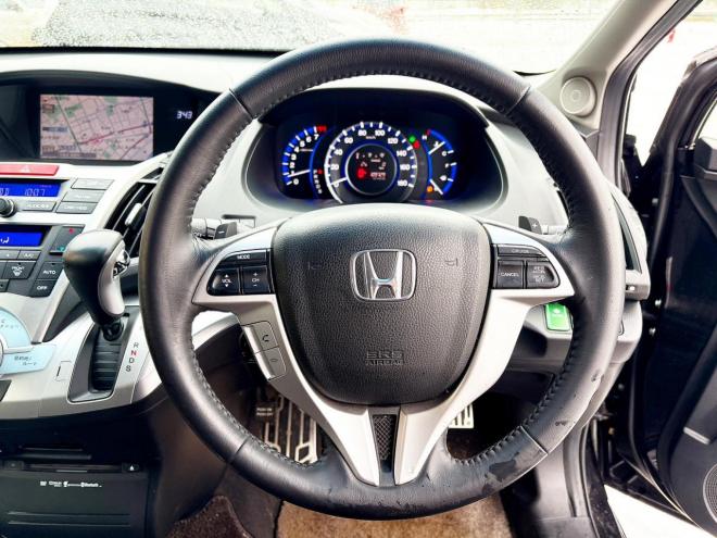 オデッセイ2.4アブソルート 4WD　ローンが不安な方＜優遇ローン＞本州仕入 1年保証　純正ナビ　バックカメラ 