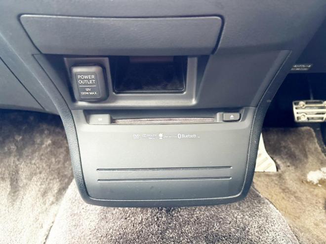 オデッセイ2.4アブソルート 4WD　ローンが不安な方＜優遇ローン＞本州仕入 1年保証　純正ナビ　バックカメラ 