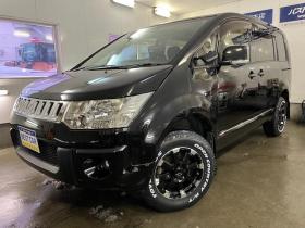 デリカ　Ｄ：５　Ｇパワーパッケージ　本州仕入　寒冷地仕様　禁煙車　両側パワースライドドア　社外１６インチブラポリＡＷ＋新品ＴＯＹＯホワイトレター　新品ＪＡＯＳブラックマッドガード　ストラーダナビ　地デジ　ＤＶＤ再生　Ｂｌｕｅｔｏｏｔｈ 4WD 2400 5Dr