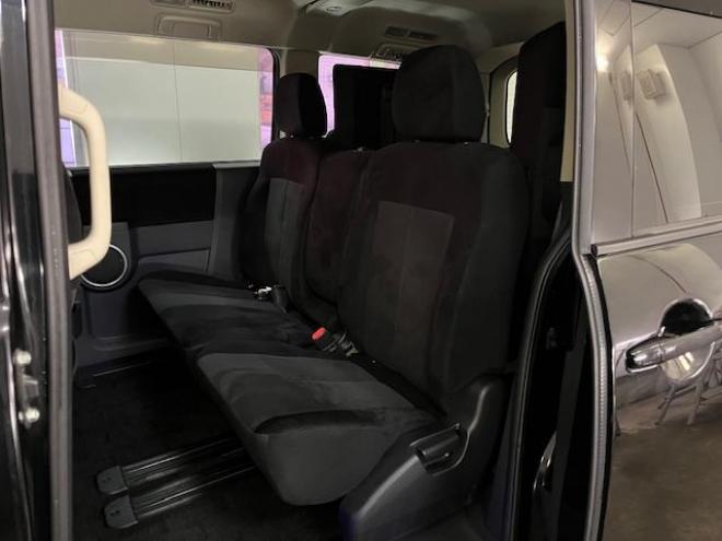 デリカＤ：５　Ｇパワーパッケージ　本州仕入　寒冷地仕様　禁煙車　両側パワースライドドア　社外１６インチブラポリＡＷ＋新品ＴＯＹＯホワイトレター　新品ＪＡＯＳブラックマッドガード　ストラーダナビ　地デジ　ＤＶＤ再生　Ｂｌｕｅｔｏｏｔｈ 4WD 2400 5Dr