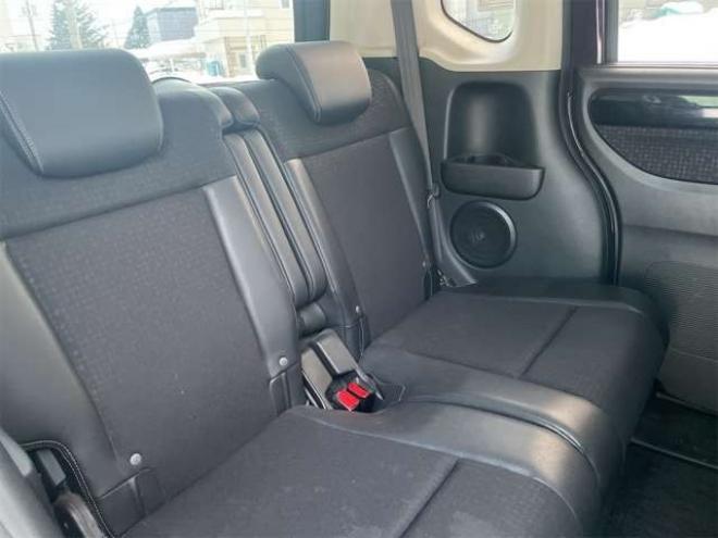 N-BOXカスタムG ターボ Lパッケージ 4WD　新在　庫　限　定　プ　ライス 660