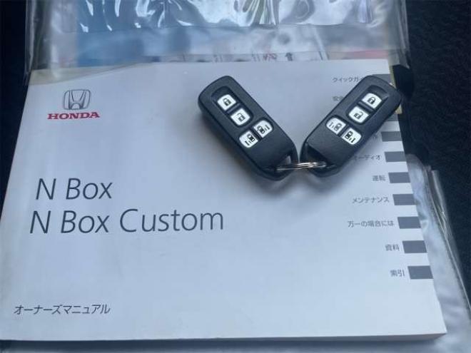 N-BOXカスタムG Lパッケージ　FF車　2WD　新　在　庫　　限　定　プ ライス　HID　両面パワースライド　TRC 2WD 660