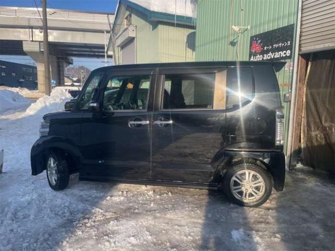 N-BOXカスタムG Lパッケージ　FF車　2WD　新　在　庫　　限　定　プ ライス　HID　両面パワースライド　TRC 2WD 660