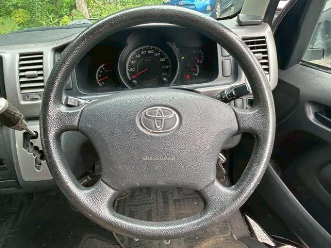 ハイエースバン　４ＷＤ　ＥＴＣ　両側スライドドア　アルミホイール　エアコン　パワーウィンドウ　運転席エアバッグ　助手席エアバッグ　ＣＤ　ＵＳＢ　Ｂｌｕｅｔｏｏｔｈ 4WD 2500(D) 5Dr