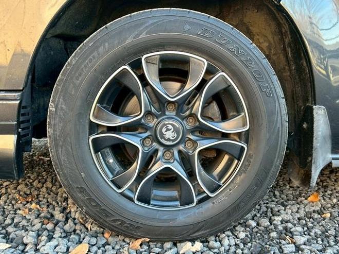 ハイエースバン　４ＷＤ　バックカメラ　ナビ　ＴＶ　衝突被害軽減システム　両側スライドドア　オートライト　電動格納ミラー　ＡＴ　ＣＤ　ＵＳＢ　エアコン　パワーウィンドウ　運転席エアバッグ 4WD 2500(D) 5Dr