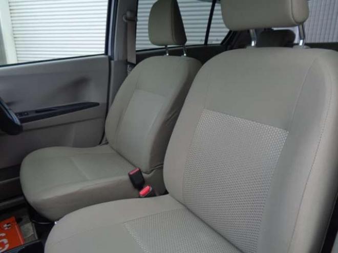 プレオプラス LA 4WD　ワンオーナー　キーレス　純正CDオーディオ　CVT　アイドリングストップ 660