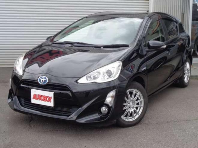 アクア1.5 S　純正ナビ　バックカメラ　スマートキー　車検令和8年8月 2WD 1500