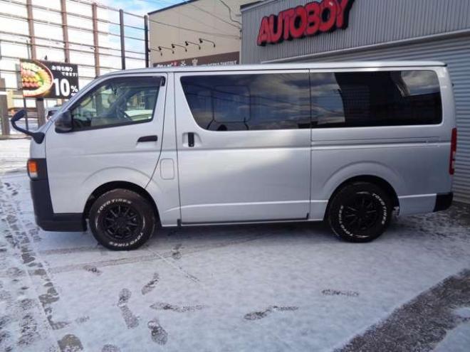 ハイエースバン2.8 DX ロング ディーゼルターボ 4WD　丸目クラシックヘッドライトキット　寒冷地仕様　415COBRA　SAFARIフロントリップスポイラー　16インチアルミ&トーヨーH30　リアヒーター　リアエアコン 2800