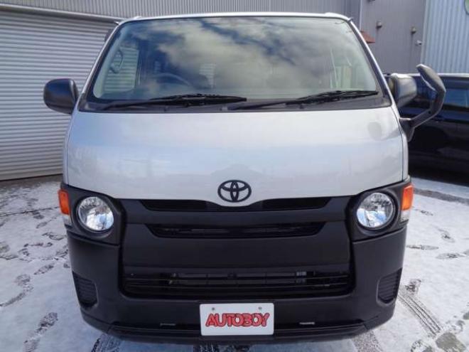 ハイエースバン2.8 DX ロング ディーゼルターボ 4WD　丸目クラシックヘッドライトキット　寒冷地仕様　415COBRA　SAFARIフロントリップスポイラー　16インチアルミ&トーヨーH30　リアヒーター　リアエアコン 2800