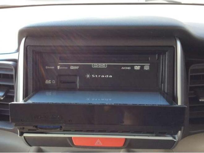 N-BOXG ターボパッケージ 4WD　パワスラ　スマートキー　クルーズコントロール　ドラレコ　バックカメラ　メモリーナビ　ETC　電動格納ミラー　オートライト　横滑り防止　アイドリングストップ　パナソニックフルセグTV　メモリナビ　Bluetooth 660