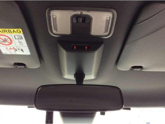 ピクシスメガL SAIII 4WD　両側パワスラ　プッシュスタート　スマートキー　運転席側シートヒーター　純正ナビ　フルセグTV　横滑り防止　アイドリングストップ　衝突被害軽減　オートライト　ドラレコ　ETC　バックカメラ　電動格納ミラー 660