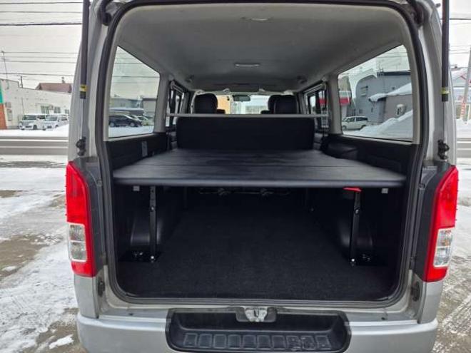ハイエースバン2.8 スーパーGL ロング ディーゼルターボ 4WD　4WD　リアヒーター　リアクーラー　プッシュスタート　スマートキー　LEDヘッド　ベッドキッド　横滑り防止　衝突被害軽減　車線逸脱　純正ナビ　フルセグTV　Bluetooth　バックカメラ　トヨタ純正リアモニター　ETC 2800